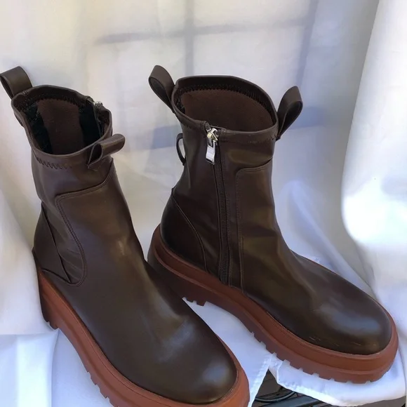 Public Desire Burgundy Zip Up Rounded Chunky Soled Ankle Boots Size 8 - Picture 4 of 13